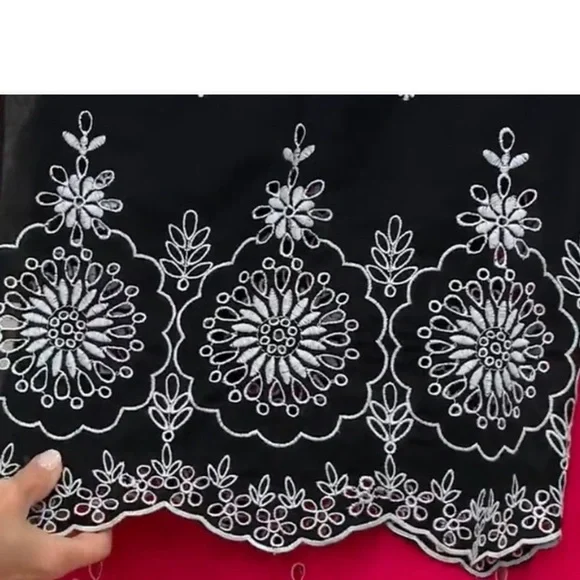 ISAAC MIZRAHI LIVE! Scarf with Scalloped Eyelet Hem - Picture 2 of 4